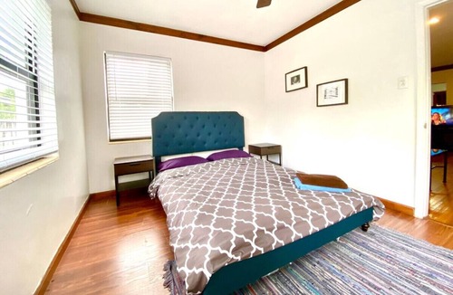 Buena Vista House | HOUSE WITH POOL- 15 MINS TO SOUTH BEACH