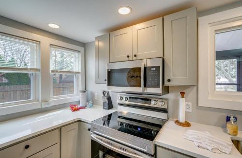 Lincoln Park Apartment | Hudson Valley Retreat! Convenient Apt in Kingston