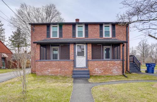 Lincoln Park Apartment | Hudson Valley Retreat! Convenient Apt in Kingston