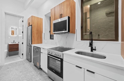 Midtown West Apartment | Hudson Yards 1-bedroom apartment