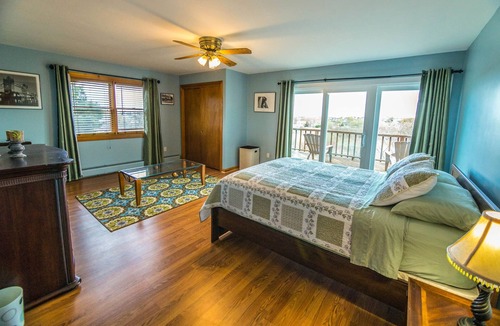 Provincetown House | Huge 6 Bedroom Home, Great for Entertaining (Weddings, Birthdays, Reunions)