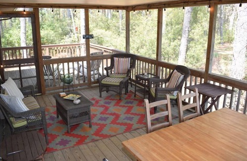 Piney Island House | Hummingbird Haven- 3BR Home | Close to Beach