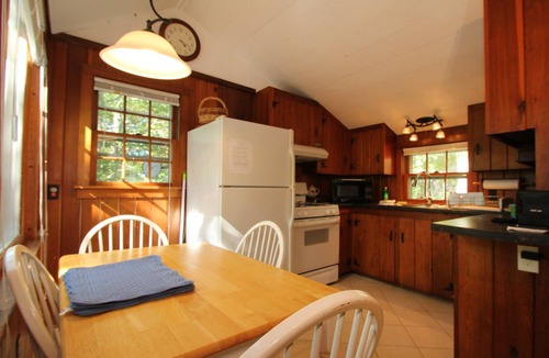 Hyannis Port Cottage | HyannisPort Cottage. Short walk to 3 sandy Ocean Beaches! Short walk to town.