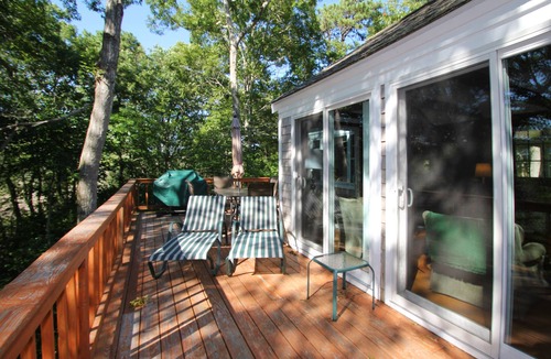 Hyannis Port Cottage | HyannisPort Cottage. Short walk to 3 sandy Ocean Beaches! Short walk to town.