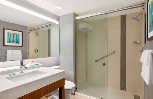 Northwest Hotel | Hyatt Place Virginia Beach Town Center