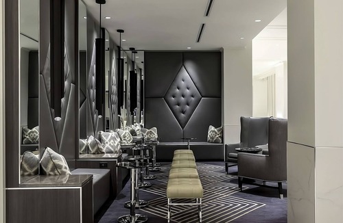 Downtown Boston Hotel | Iconic Historic Hotel | Small King Room Perfect for Couple Stay