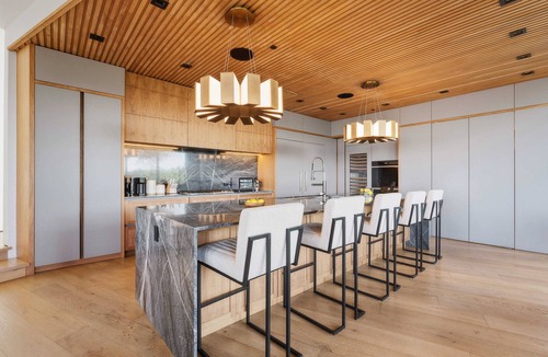 Beverly Hills Villa | Iconic Mulholland Drive Estate Panoramic LA Views, Pool & Total Privacy