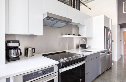 Central Square House | Ideal Central Square Jr 1BR w/W/D & Gym, nr Central T, by Blueground