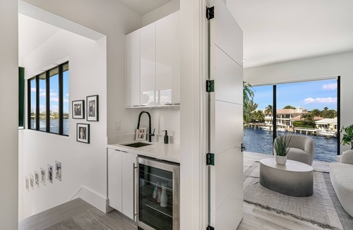 Ocean Ridge House | Ideal rental Ocean Ridge FL loaded with amenities and walking distance to beach