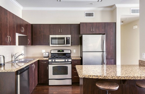 Warner Center Apartment | Ideal Woodland Hills 2BR w/Pool & Gym, near Warner Center, by Blueground