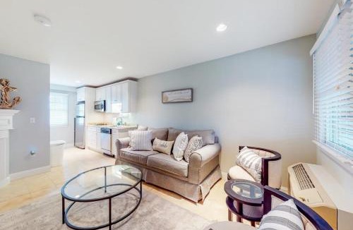 Dennis Port House | Immaculate Beach Condo