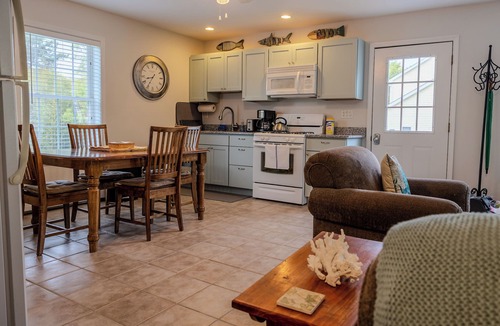 Tisbury Apartment | Immaculate Coastal Retreat!