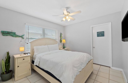 Middle River Terrace Apartment | IMMACULATELY KEPT 2/1 IN MID-CENTURY VILLA IN FT LAUDERDALE/WILTON MANORS
