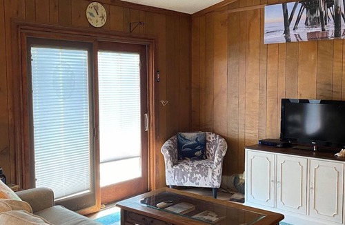 Sea Retreat House | Impossible Dream -4-bedroom Classic Beach House,