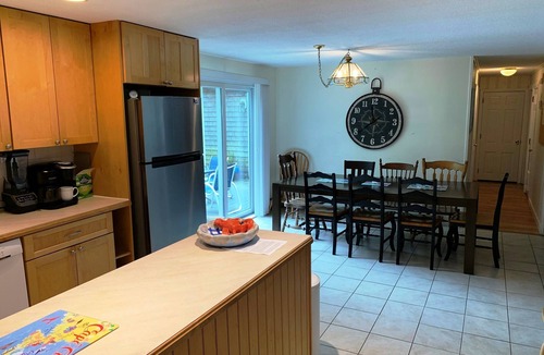 East Falmouth House | In Ground Pool, A/C, 4+BR, 3BA, Wifi, Game Room. Sleeps 10-12, strong wifi