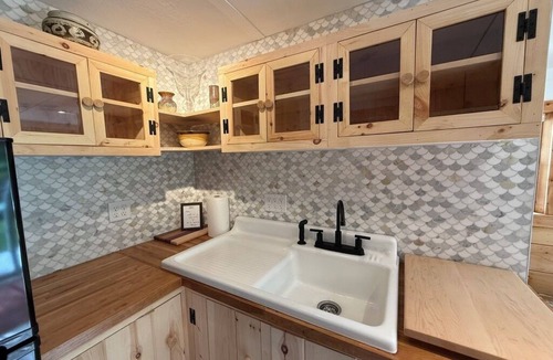 Wellfleet House | In the Heart of It All – Elegant Town-Center Charm Awaits!