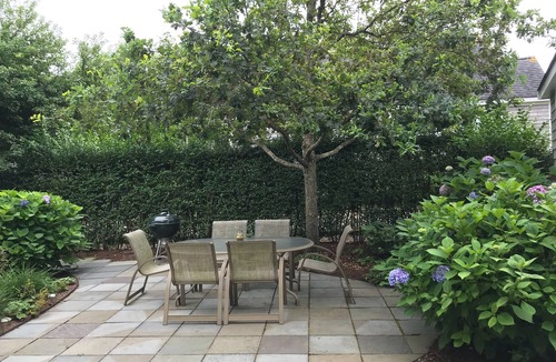 Nantucket Town Cottage | In-Town Walk to Beaches Charming Cottage Private Patio & Easy Parking