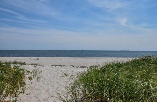 Hyannis House | Incredible Family Escape Game Room Waterfront