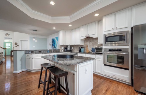 The Commons House | Indigo Sands Getaway! 4 Bedroom Duplex in the Bayside Resort and Golf Community! Community Pool, Tennis Courts, Close to the Beach, Free WIFI!