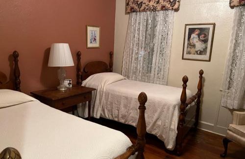 Old Town Fredericksburg Hotel | Inn at the Old Silk Mill