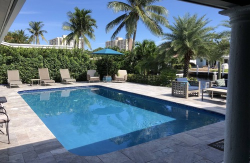 Bel Air House | Intracoastal 🌴 Waterfront Pool Home, Walk to Beach, Heated Pool, Sit on Dock