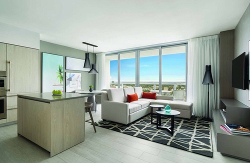 Hollywood South Central Beach Hotel | Intracoastal & City Views + Pool. Bar. Tennis.