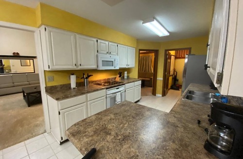 Cordova House | Inviting 4-BR Home with POOL Near Shelby Park Memphis, Private Backyard Oasis.