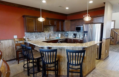 Edray House | Inviting 8BR Alpine Getaway with Private Hot Tub by RedAwning