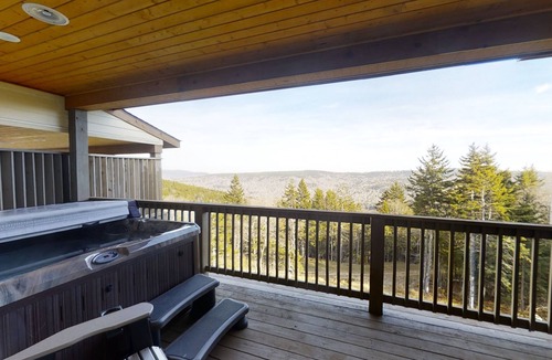 Edray House | Inviting 8BR Alpine Getaway with Private Hot Tub by RedAwning