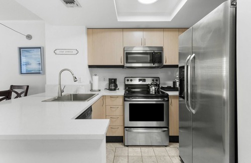 Coconut Grove Hotel | Inviting Grove Hideaway with Pool, Kitchenette & Near CocoWalk | 4 Units
