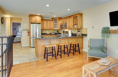 Vernon Condo | Inviting Vernon Township Vacation Rental w/ Decks