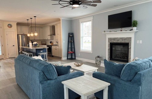 Chester House | Island Blue Getaway! Charming family friendly Home on Kent Island MD
