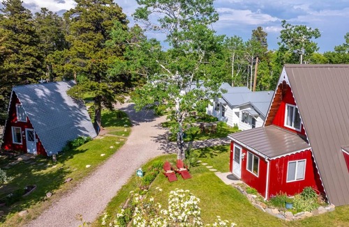 East Glacier Park Village House | Jacobson's Cottages Cabin #10