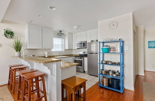 Wildwood House | JANUARY-MAY 3 NIGHT MIN 2026 5 Bedroom3 bath 1 block to the beach and boards