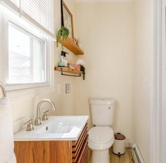 Fairview House | Jersey Haven NYC Next Door - Single car FREE PARKING