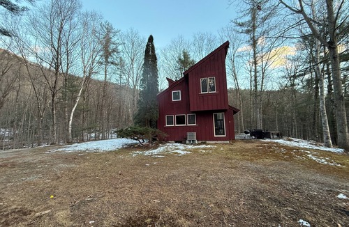 Charlemont Ski Chalet | Joia Verde: Mtn Chalet -120 Acres -Adventure Ski Hike MTB Rafting