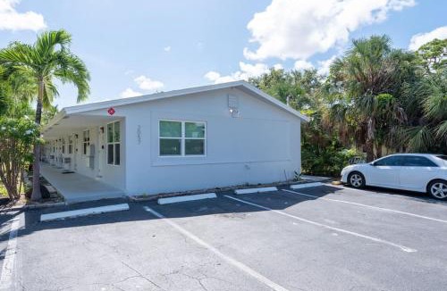 Wilton Manors Apartment | Just Off Wilton Drive Apt 8