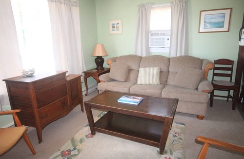 North Cape May House | Just one block to the Delaware Bay beaches this 4 bedroom, 2 bath home will be a great summer weekly vacation getaway.