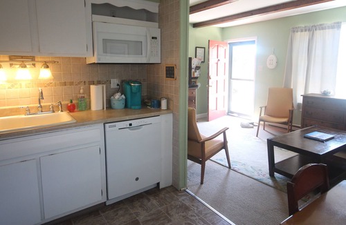 North Cape May House | Just one block to the Delaware Bay beaches this 4 bedroom, 2 bath home will be a great summer weekly vacation getaway.