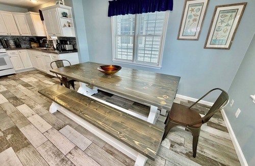 Wildwood Condo | Just Short Block Away from The Beach & Boadwalk