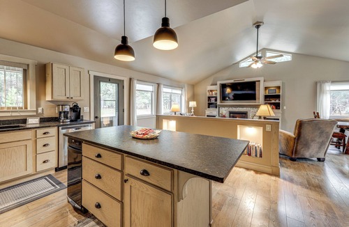 Kalispell Cottage | Kalispell Main House < 15 Mi to Flathead Lake