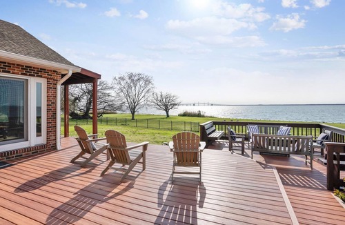 Stevensville House | Kent Island Waterfront | Game Room | Pool | Outdoor Dining | Stunning View