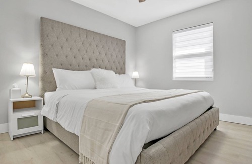 Citrus Isles Villa | Kid-Friendly Vacation Villa in Fort Lauderdale with Heated Pool & Outdoor Oasis