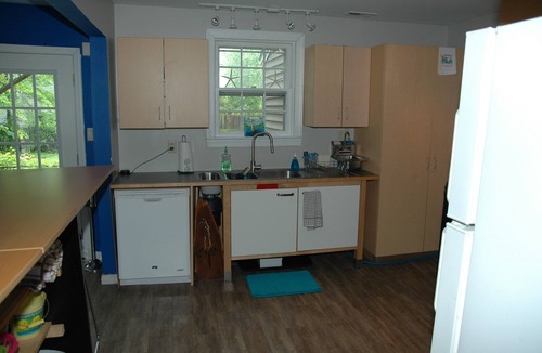 Colonial Beach Cottage | Kiki Cottage with Golf Cart. near restaurants and beaches