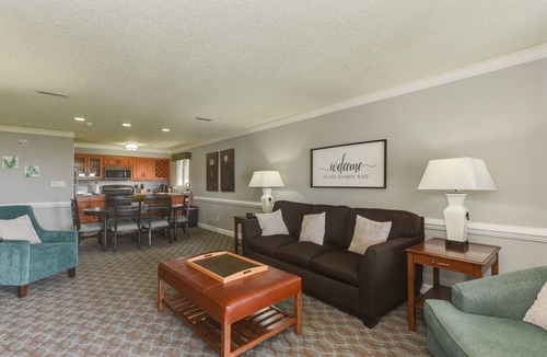 Kingsmill Condo | Kingsmill Luxury - Sleeps 6 - Virginia's only AAA Four Diamond Condo Golf Resort