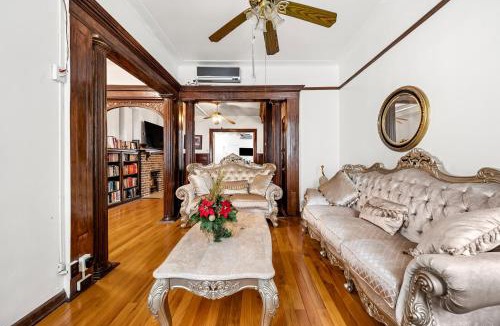 Crown Heights House | KLO Guest House