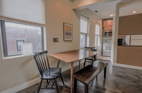 North End Apartment | L4 Spacious North End Walkup Loft Apartment