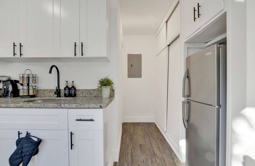 Harbordale Apartment | La Bella vacations 3