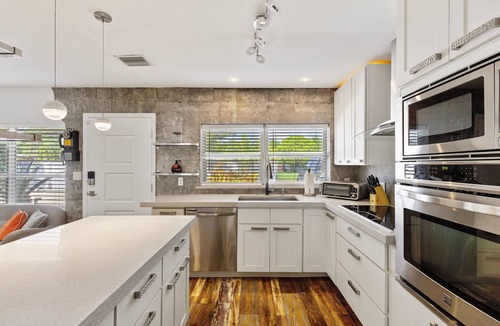 South Middle River House | La Bougainvillea: 3BR, 2BA Home - Heated Pool