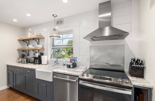 Rockport House | La Dolce Vita: An Oasis Near the Beach